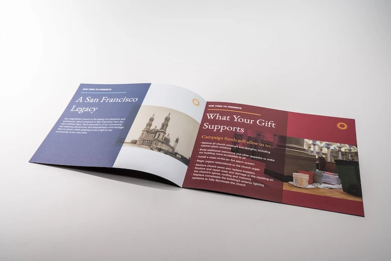 تصویری از بوکلت‌های تبلیغاتی - a picture of advertising booklets