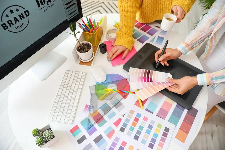 تصویری از ترندهای طراحی گرافیک در 2025 - a picture of Graphic design trends